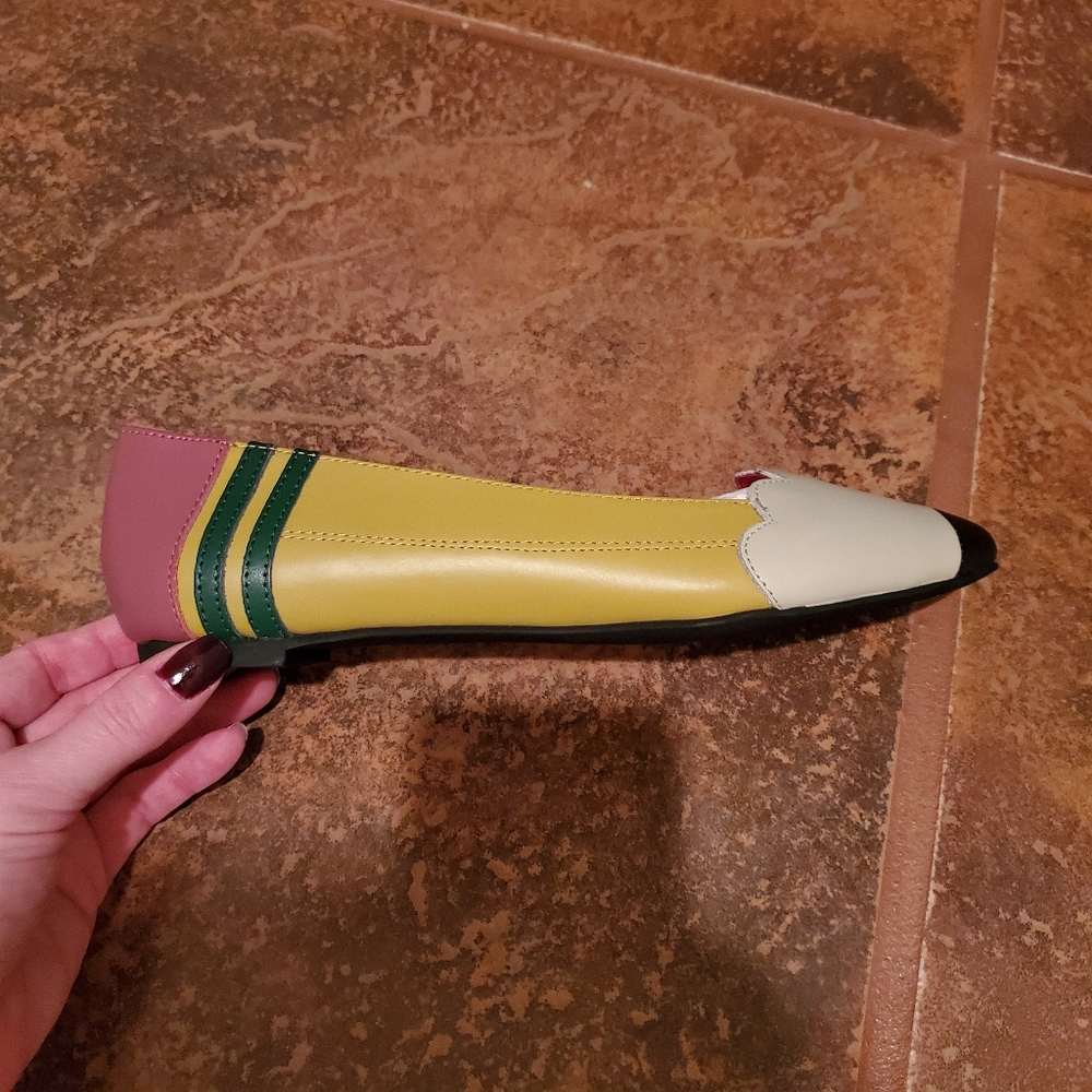 🎆NWT🎆 Pencil Tip shoes